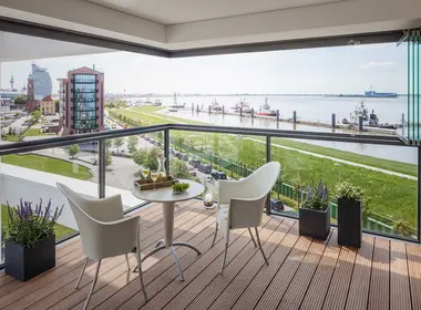Balkonverglasung SL 25 Türen Fenster